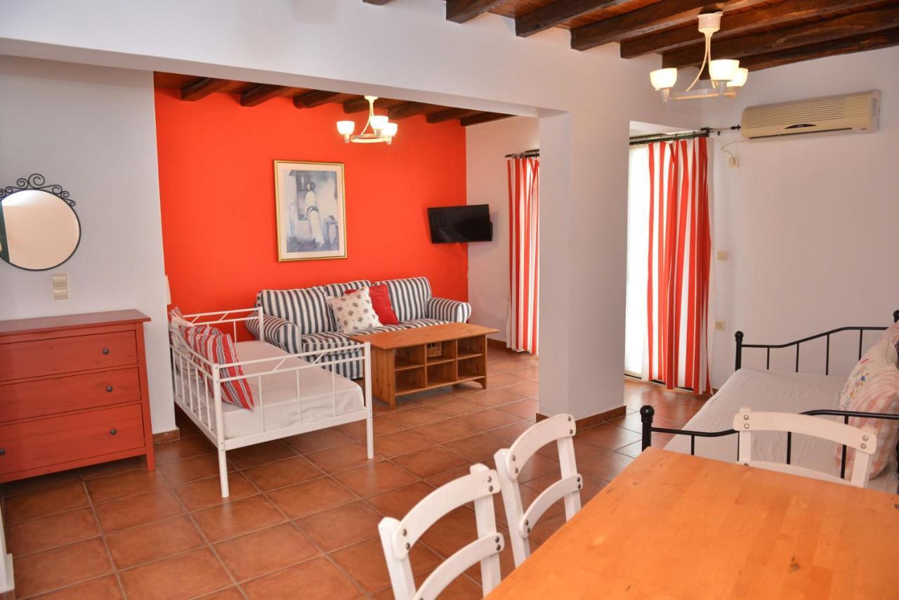 Paradisia Villas Naxos City ภายนอก รูปภาพ